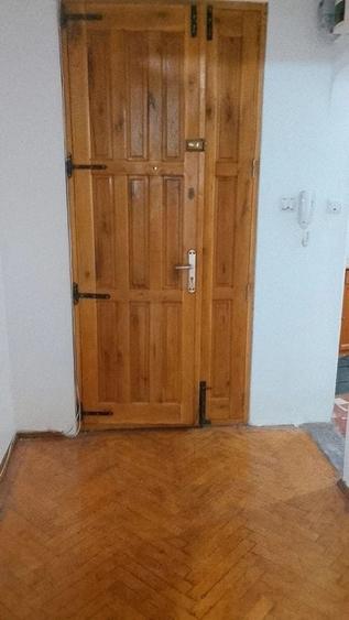Apartament cu 3 camere decomandat în Universitate