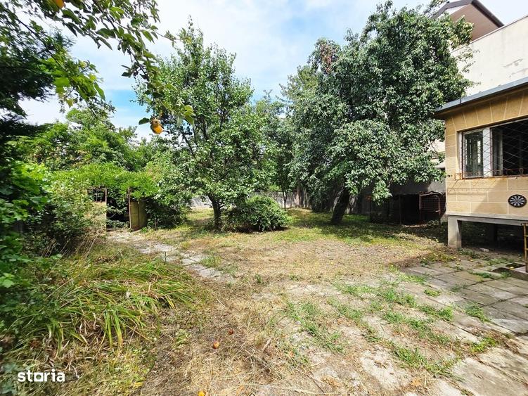 Casă cu 4 camere în Malul Mureșului