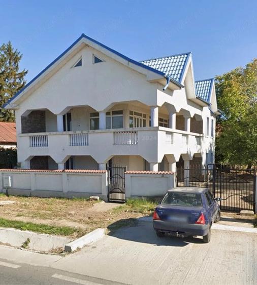 Casă cu 4 camere cu Teren 421 Mp în Exterior Vest