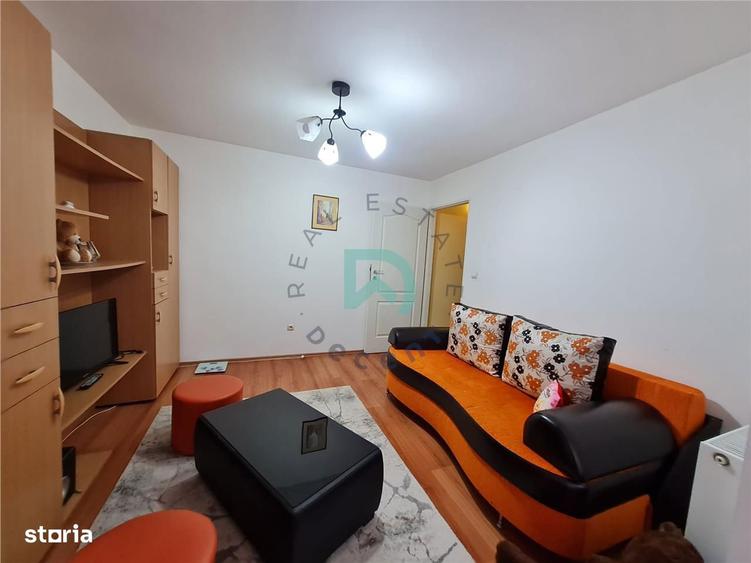 Apartament cu 2 camere decomandat, mobilat în Valea Cetății