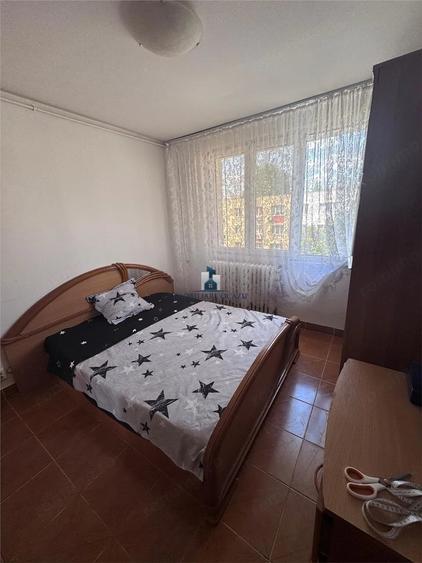 Apartament cu 2 camere decomandat în Berceni