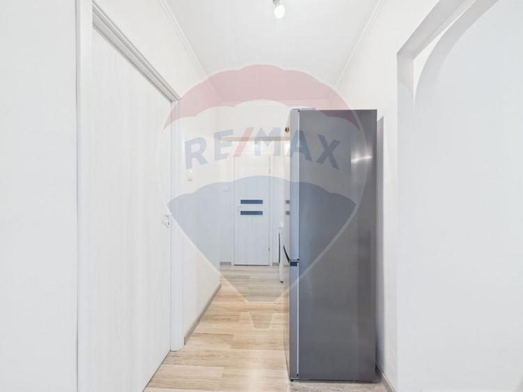 Apartament cu 3 camere decomandat, mobilat în Lujerului