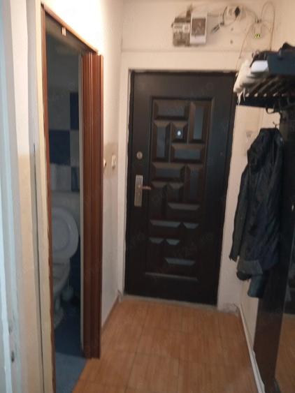 Proprietar 2 camere inchiriez - 1