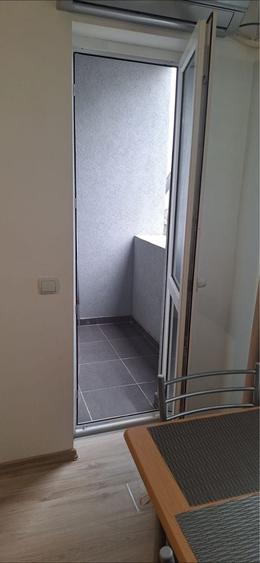 Garsonieră semidecomandată în Central