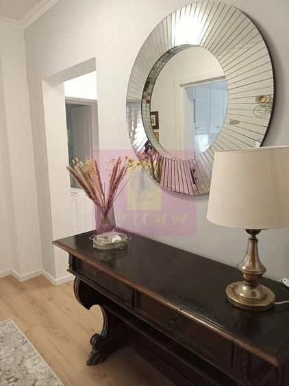 Apartament cu 3 camere decomandat în Panduri