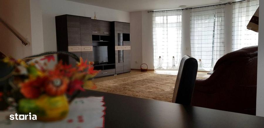 Casă cu Teren 329 Mp în Trei Stejari