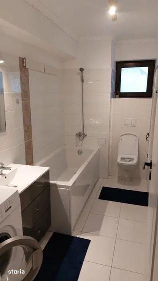 Garsonieră decomandată în Baza 3