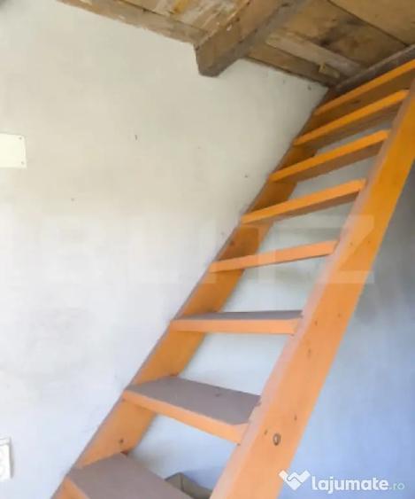 Casă cu 4 camere cu Teren 2000 Mp în Crasna