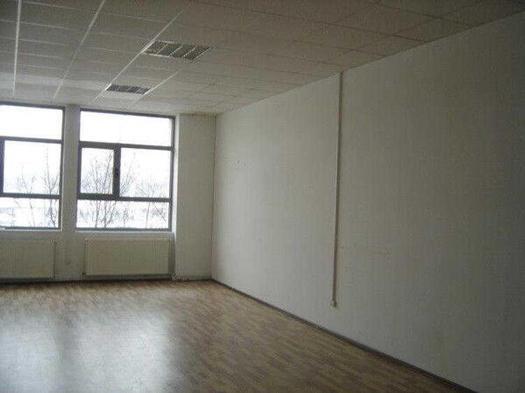 Spatii platforme betonate 1000 - 10000 mp zona Vitan - 4