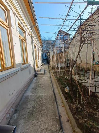 Casa pretabila 2 familii, 6 camere, teren 390 mp, zona Centrala - 5