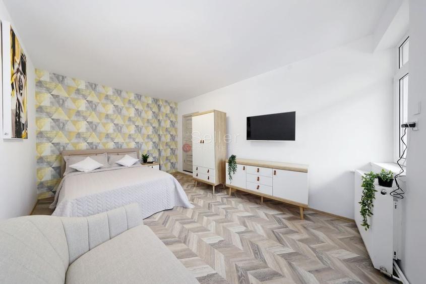 Proximitate imediata fata de Castelul Bran - 26