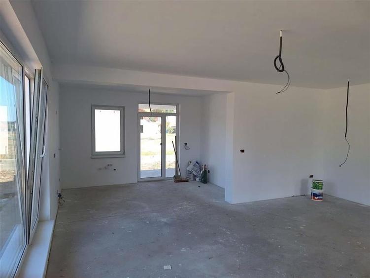 Reco, Casa semifinisata Alparea - 14