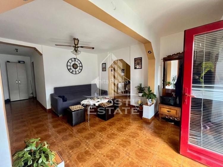 Casă individuală cu 3 camere în Crișan Casă individuală cu 3 camere în Crișan