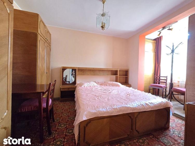 2 camere, Micro 19, zona Parma, etaj 1 - 1