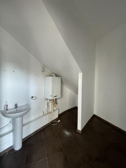 Spatiu comercial\birouri in cladire noua - 13