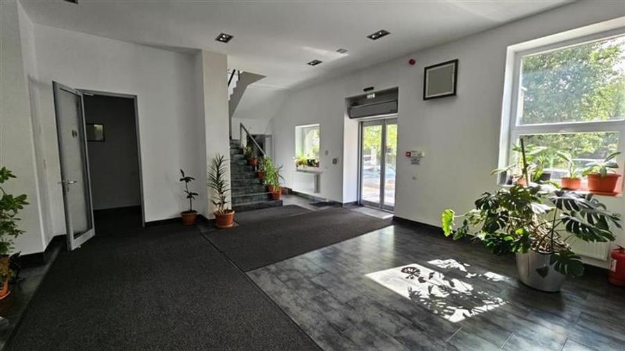 Birouri de inchiriat in cladirea Tati Center 2 - Parter 297,25 mp - 10