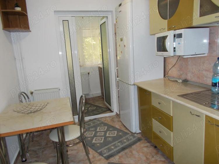 Inchiriere 2 cam. cf..1 dec., et.1 din 4, sup.49.mp. mobilat si utilat, Bld. Dorobantilor-Scolilor . - 8