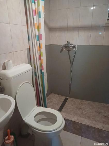 Proprietar inchiriez in regim hotelier fix in centru - 7