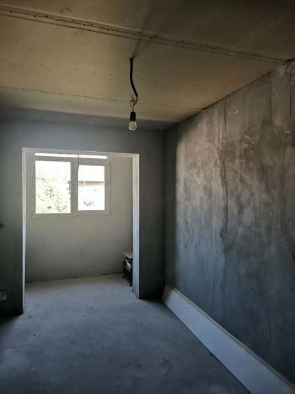 Vand apartament cu 3 camere in Bals - 3