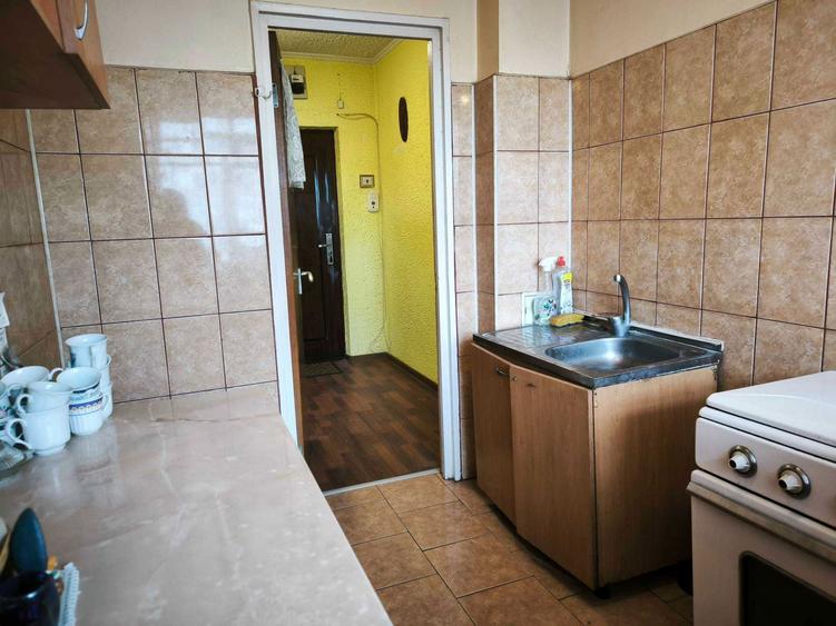 Apartament 2 camere, decomandat Gheorghe Cantacuzino Ploiesti - 3