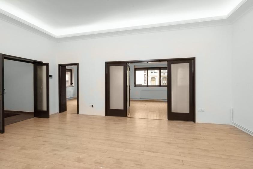 VILA INTERBELICA DE 550 MP-FOISORUL DE FOC - 3