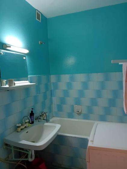 Vand garsoniera  cf. 1, etaj 2/9,  zona  Aleea Carpati - 8