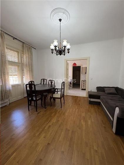 Apartament cu 4 camere semidecomandat în Ultracentral Apartament cu 4 camere semidecomandat în Ultracentral