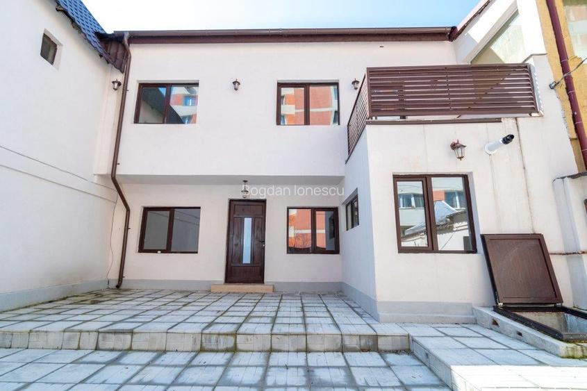 Casă individuală cu 6 camere în Lacul Tei Casă individuală cu 6 camere în Lacul Tei