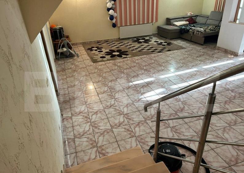 Casa de vanzare , 258.00 utili + 418 teren, zona Closca - 11