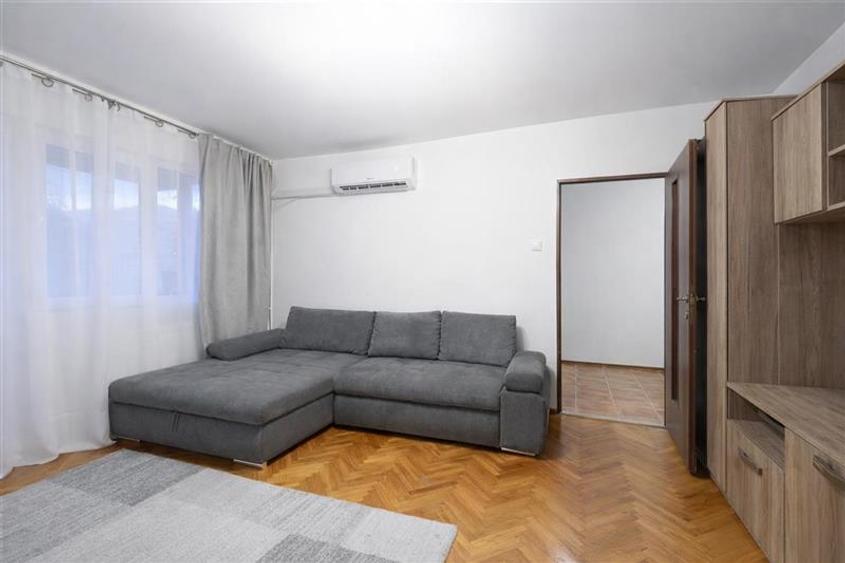Apartament stilat, energie pozitiva, loc parcare, zona buna, Astra, Brasov - 1