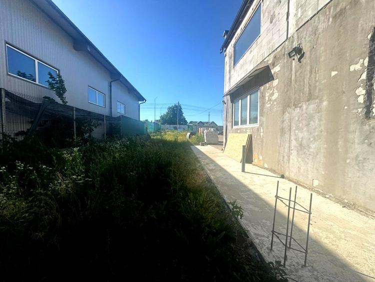 Vanzare–Hala spatioasa, ideala pentru diverse activitati comerciale industriale - 9