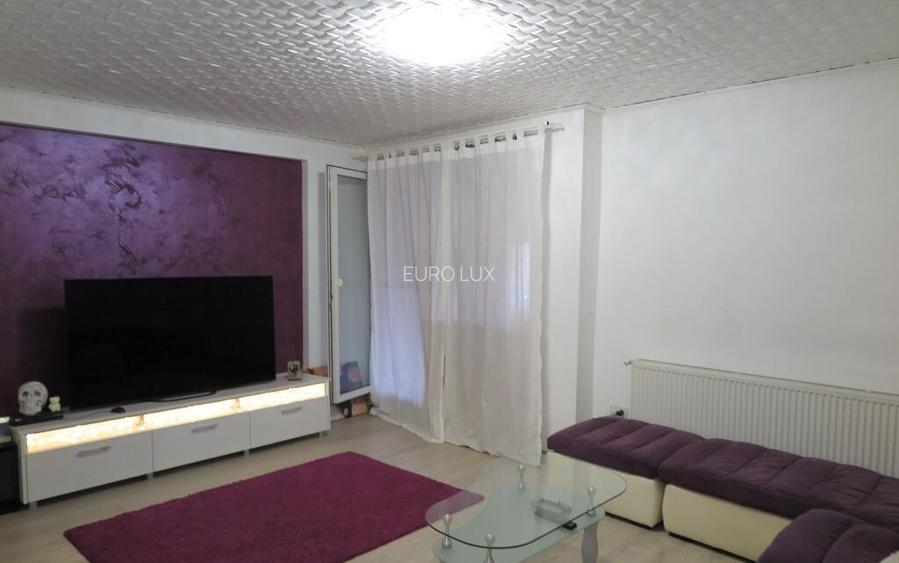 Casa P + M - Zona Vlaicu + spatiu comercial