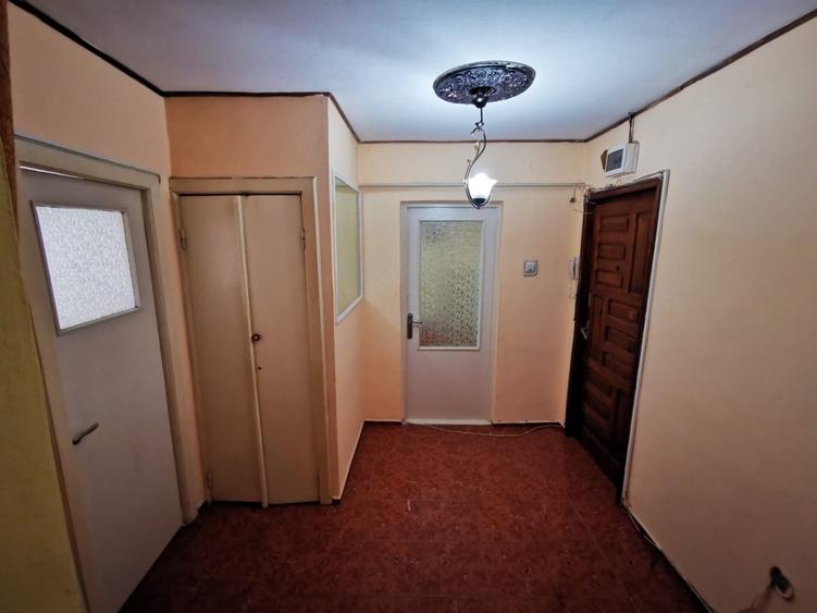Apartament 3 camere decomandat, 70 mp, 2 băi, balcon | Strada Dunării, Călărași - 13
