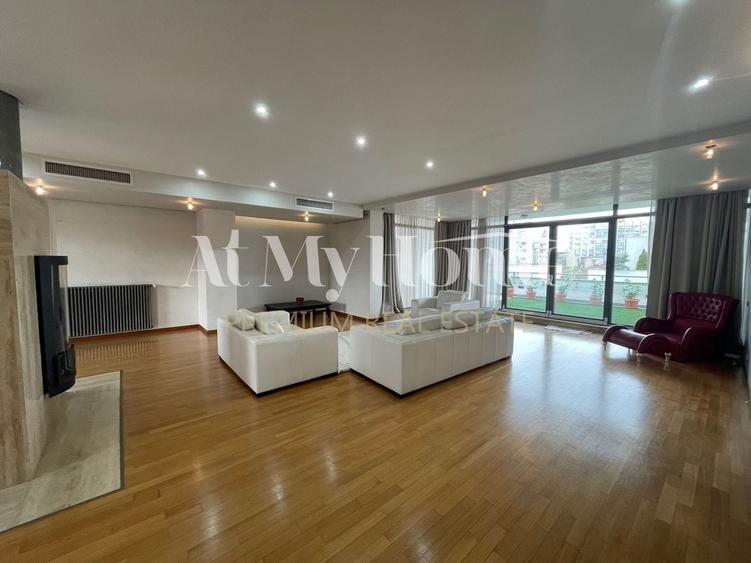 Penthouse Spectaculos cu 4 camere, partial mobilat, terase, 2 parcari - 1