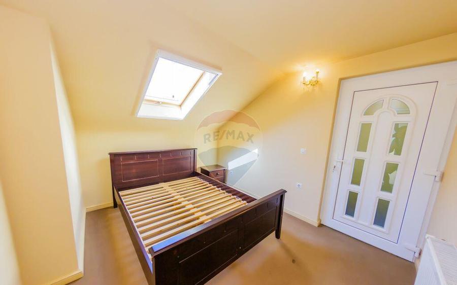 Casa cu 7 camere de vanzare la drumul principal cu 2 in... - 2