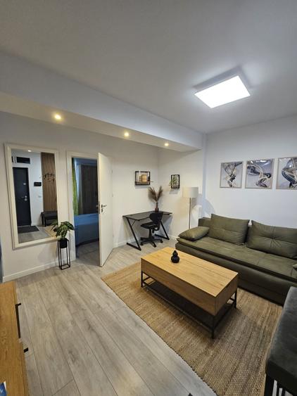 Apartament cu 2 camere decomandat în Central