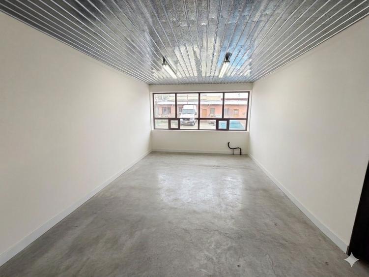 De Inchiriat: Hala Multifunctionala 207 mp Locatie Centrala Mizil - 2