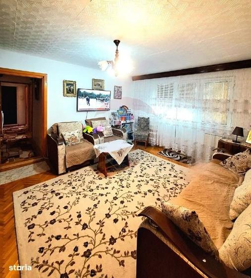 Apartament de vanzare 3 camere - 1