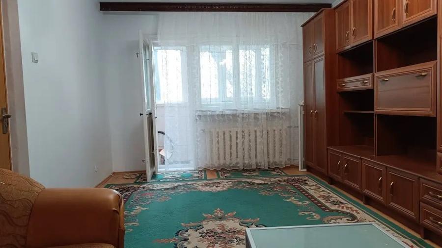 Apartament cu 2 camere decomandat în Militari