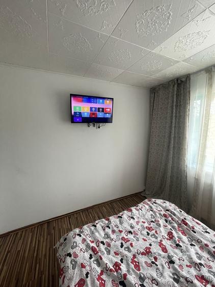 De vanzare apartament 3 camere - 1