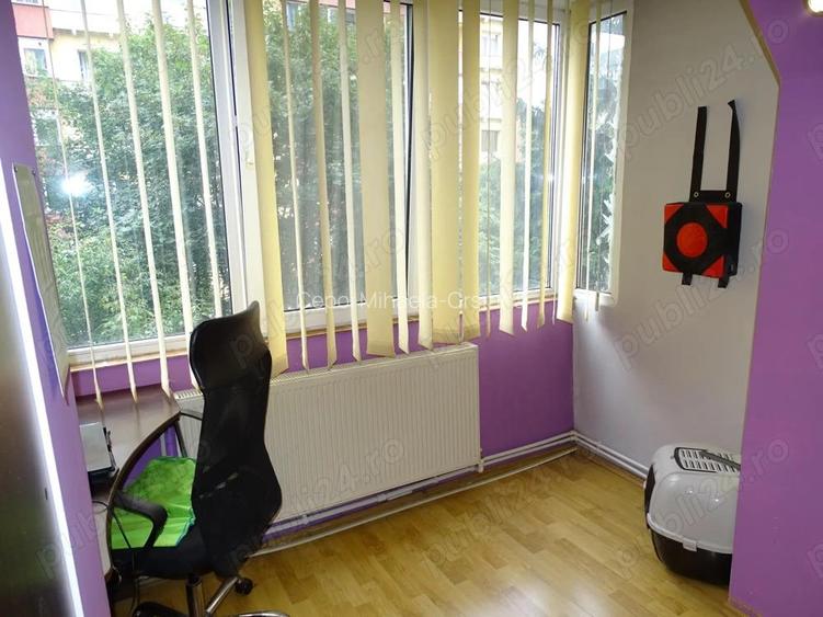 Apartament cu doua camere Apartament cu doua camere