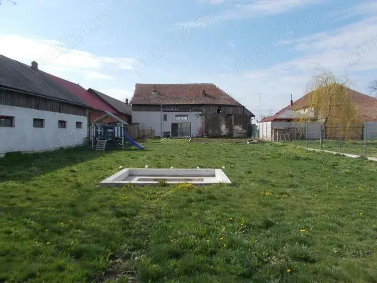 Casa, vand-schimb, Varias, Timis, 3 camere, teren 1439mp, partial renovata, utilitati, comision=0% - 1