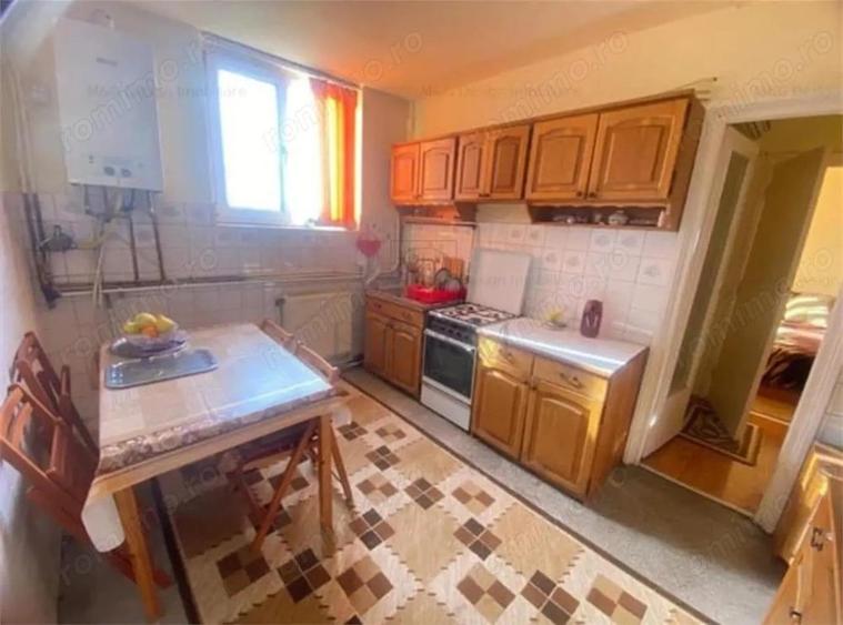 COMPLEX STUDENTESC - 3 CAM - CENTRALA AC - 2 BALCOANE - SPATIOS - ZONA EXCELENTA - 5