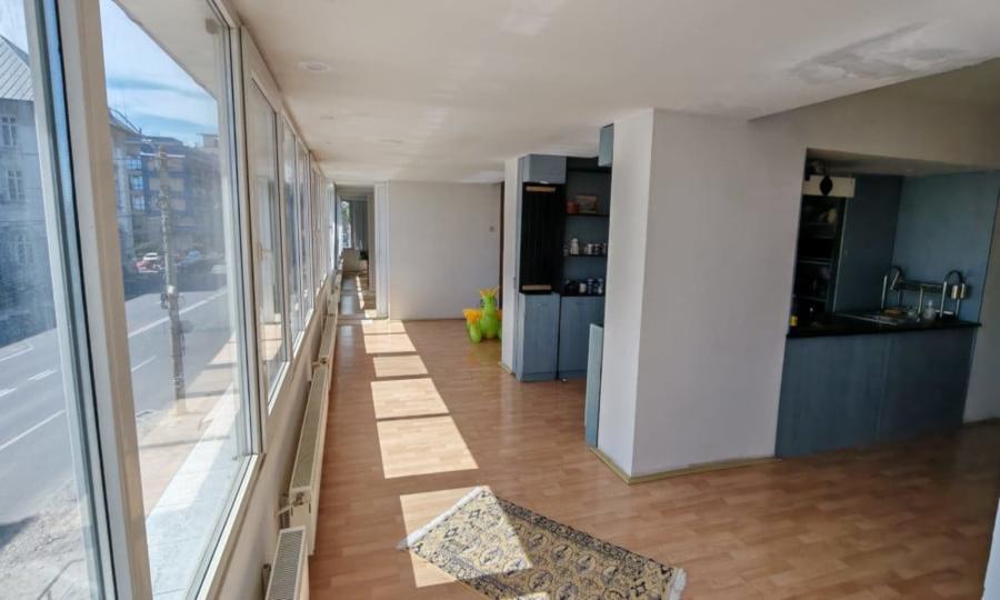 Apartament spatios cu priveliste incredibila asupra Dunarii - 2