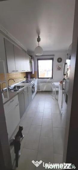 3 camere Vatra Luminoasa, centrala, et. 3, an 2013, 72 mp - 7