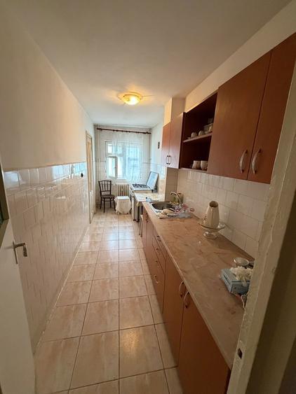 Apartament de inchiriat,2 camere vis-a-vis de Sala Polivalenta - 1