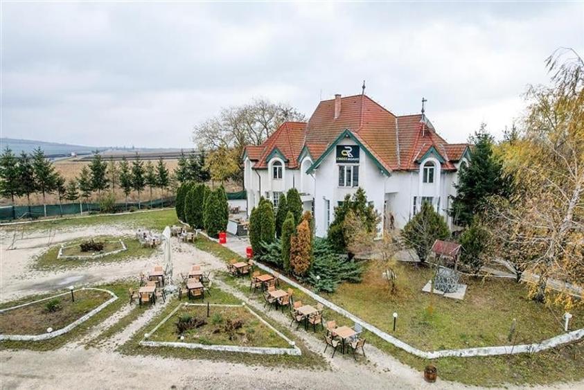 FILM! Potential Imobiliar remarcabil, recomandat domeniului Petrolier & HoReCa, - 1