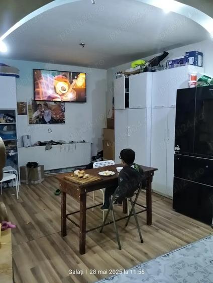 Vand casa in centrul ora?ului Gala?i curte comuna - 7