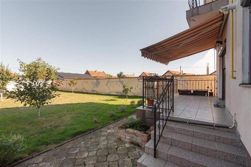 Casa P+M cu 4 camere+living+loc de luat masa in Santion - 51