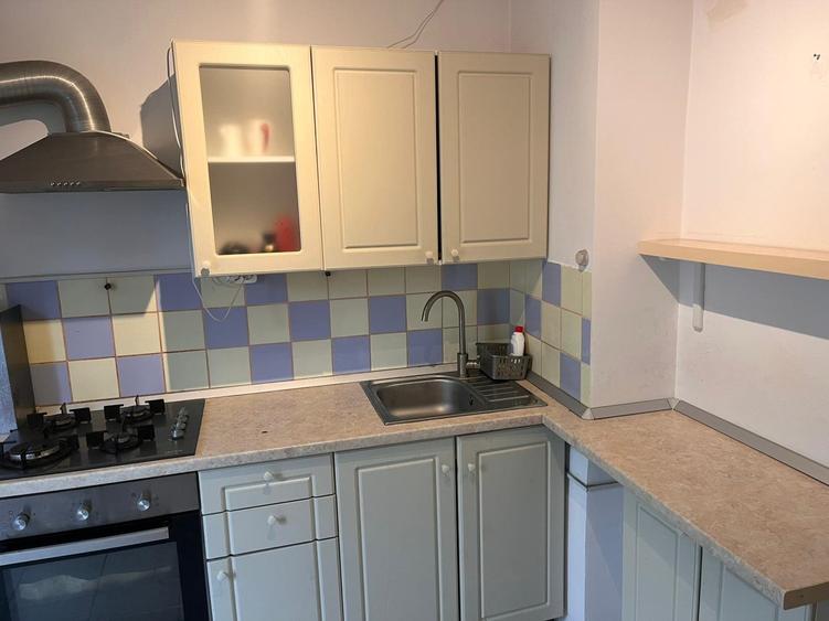 13 Septembrie Panduri, bloc mixt 1992, metrou Academia Militara - 4